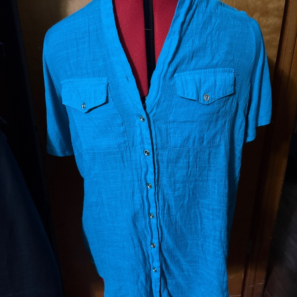 Women’s shirt